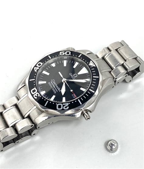 omega seamaster crown problem